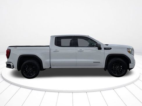 Used 2021 GMC Sierra 1500 Elevation w/ X31 Off-Road Package AWD/4WD image 2