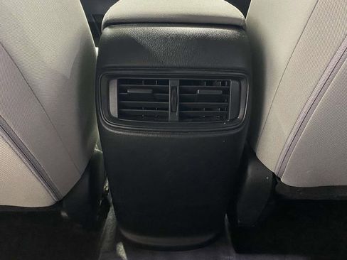 Used 2017 Honda CR-V LX image 13