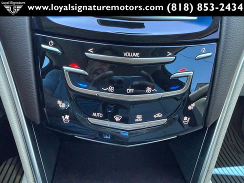 Used 2014 Cadillac XTS Luxury w/ Driver Awareness Package FWD image 31