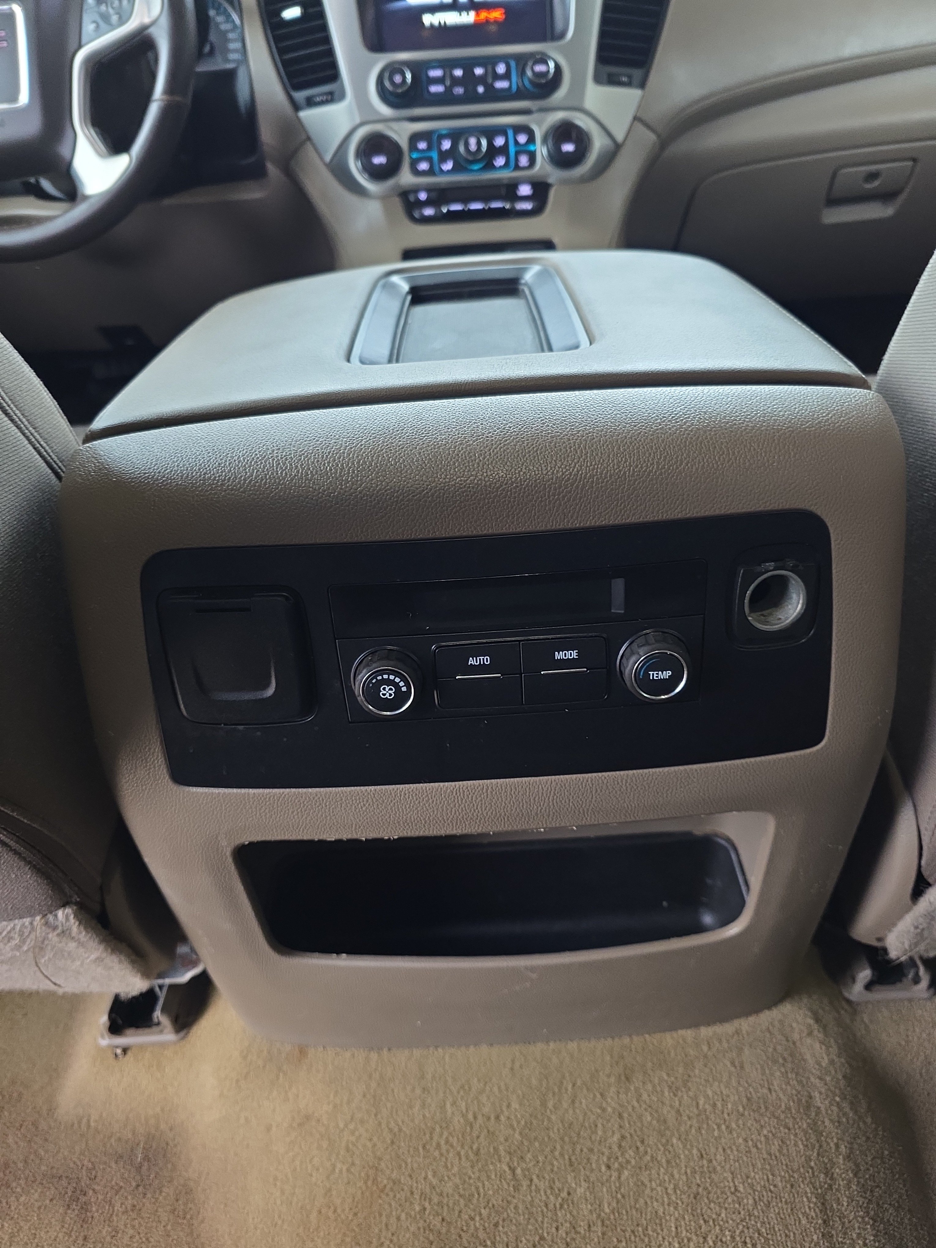 Used 2017 GMC Yukon SLE w/ SLE Value Package RWD image 19