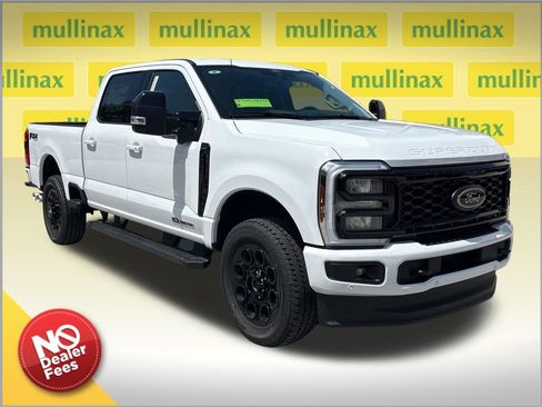 New 2026 Ford F250 Lariat w/ Black Appearance Package AWD/4WD image 1