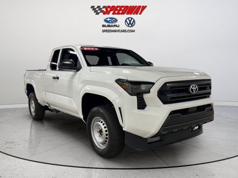 Used 2024 Toyota Tacoma SR RWD image 2
