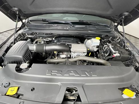Used 2023 RAM 1500 Big Horn AWD/4WD image 30