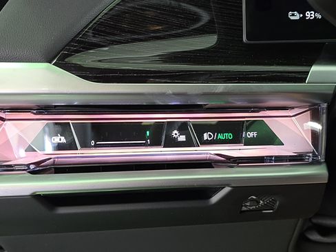 New 2026 BMW i7 xDrive60 w/ Executive Package image 29