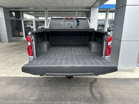 Used 2025 Chevrolet Silverado 1500 High Country AWD/4WD image 36