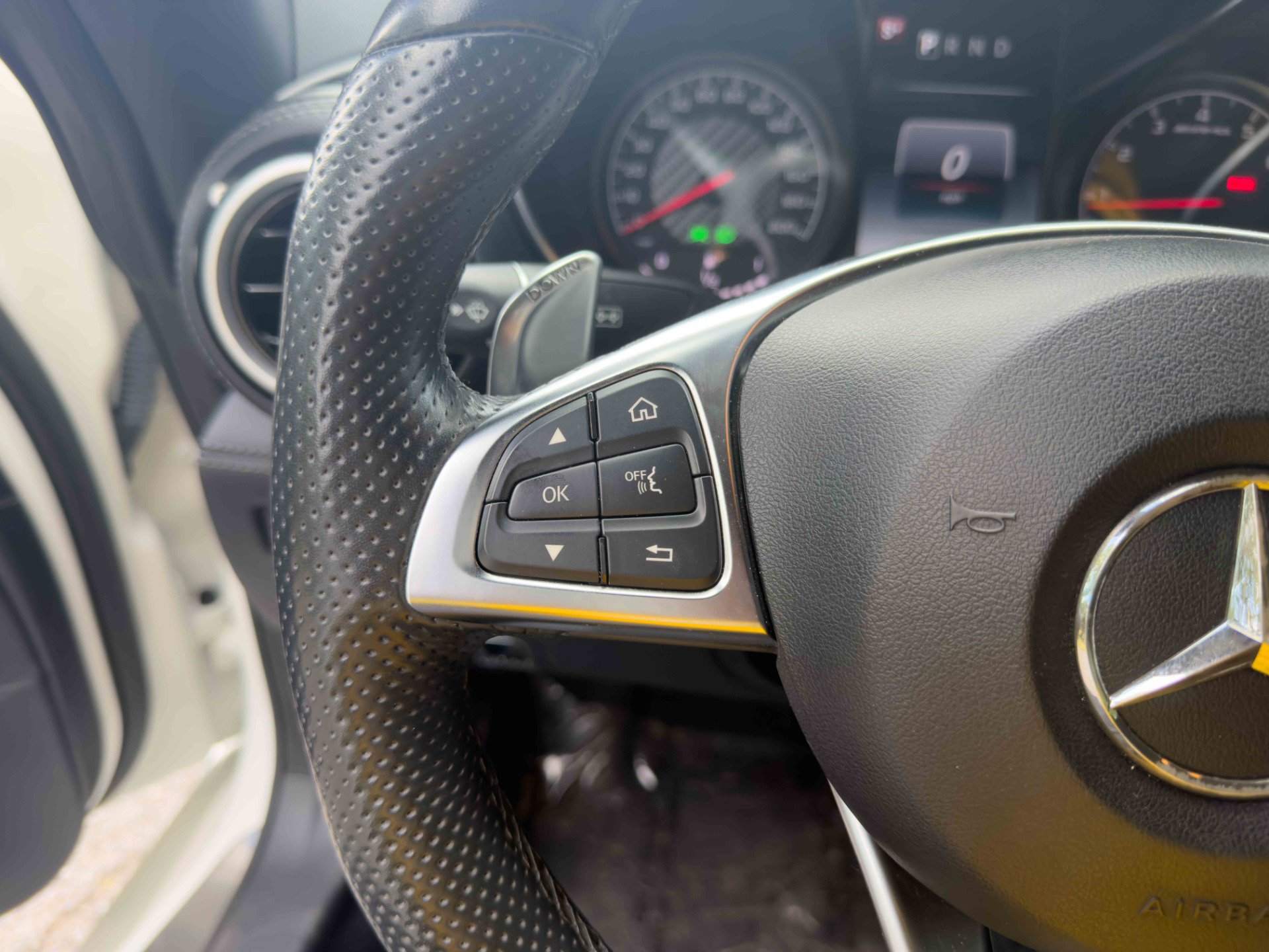 Used 2019 Mercedes-Benz AMG GT Roadster image 23