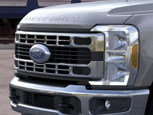New 2026 Ford F350 XLT w/ 360-Degree Camera Package AWD/4WD image 18