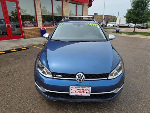Used 2017 Volkswagen Golf Alltrack SE AWD/4WD image 2