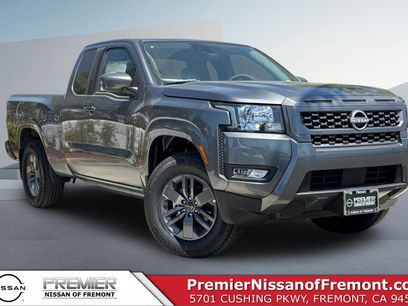 New 2025 Nissan Frontier SV w/ SV Convenience Package