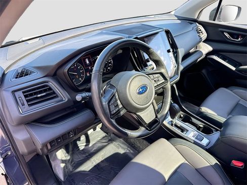 Used 2023 Subaru Ascent Onyx Edition image 9