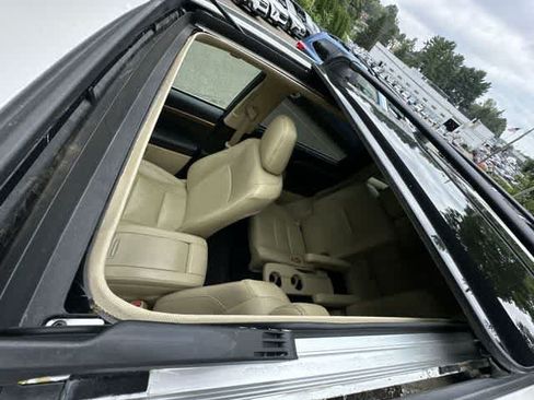 Used 2017 Toyota Highlander Limited Platinum AWD/4WD image 5