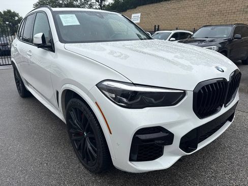 Used 2023 BMW X5 sDrive40i w/ M Sport Package RWD image 3