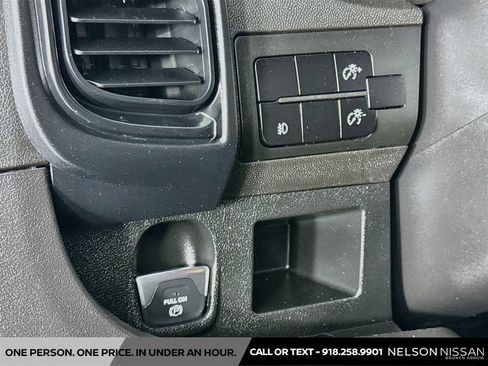 Used 2022 RAM ProMaster 2500 w/ Driver Convenience Group FWD image 10
