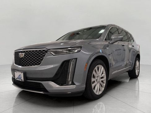 Used 2020 Cadillac XT6 Premium Luxury AWD/4WD image 12