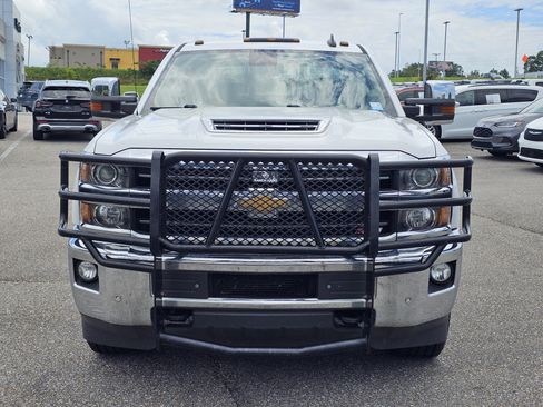 Used 2019 Chevrolet Silverado 2500 LTZ w/ Duramax Plus Package AWD/4WD image 2