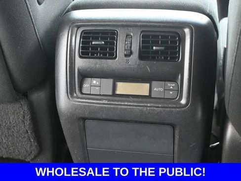 Used 2014 Nissan Pathfinder SV FWD image 35