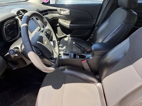 Used 2015 Chevrolet Malibu LT w/ Power Convenience Package FWD image 6