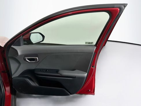 Used 2025 Kia K4 FWD image 32