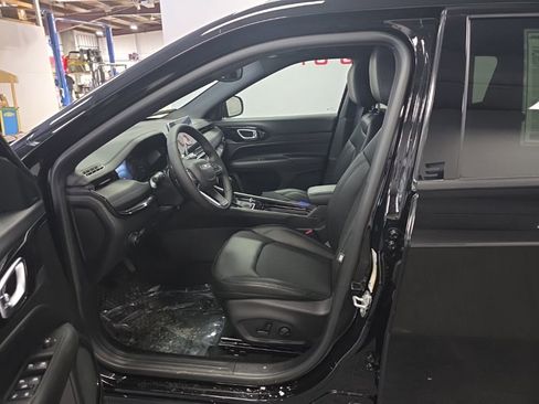 New 2026 Jeep Compass Latitude AWD/4WD image 16