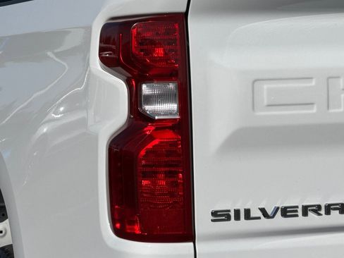 Used 2022 Chevrolet Silverado 1500 LT image 43