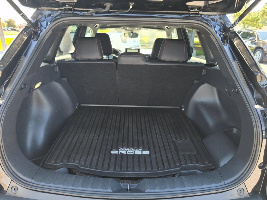 Used 2025 Toyota Corolla Cross AWD Hybrid image 23