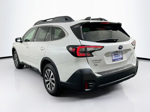 Used 2022 Subaru Outback Premium AWD/4WD image 7
