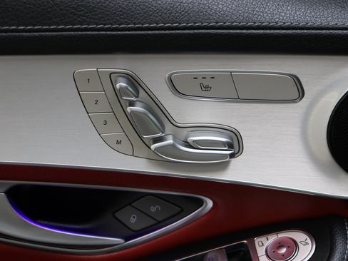 Used 2022 Mercedes-Benz GLC 300 4MATIC Coupe image 13