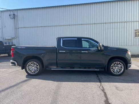 Used 2025 Chevrolet Silverado 1500 LTZ w/ Technology Package AWD/4WD image 4