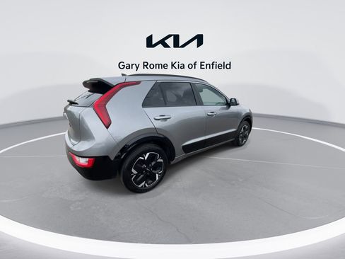 Used 2023 Kia Niro Wind w/ Wind Preserve Package FWD image 8