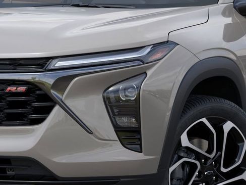 New 2026 Chevrolet Trax RS w/ Driver Confidence Package FWD image 10