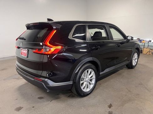Used 2025 Honda CR-V EX image 3