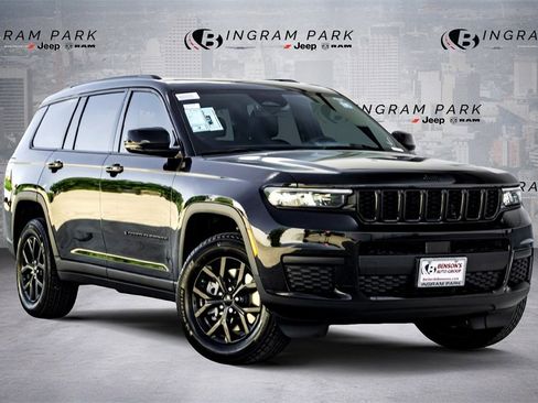 New 2025 Jeep Grand Cherokee L Altitude image 1