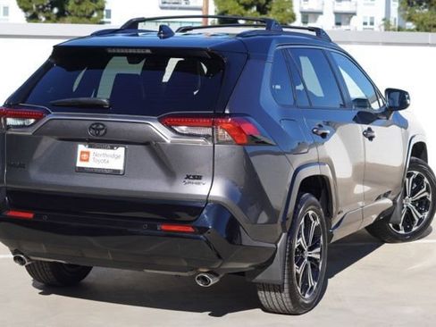 Certified 2025 Toyota RAV4 XSE image 7