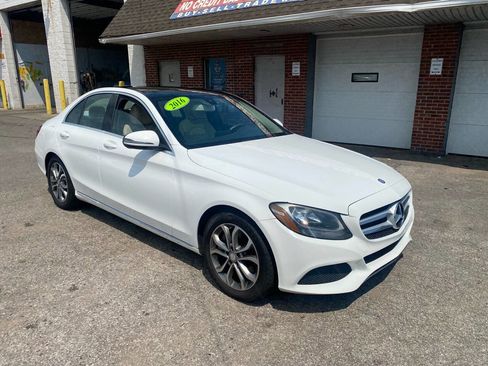 Used 2016 Mercedes-Benz C 300 Sedan image 4
