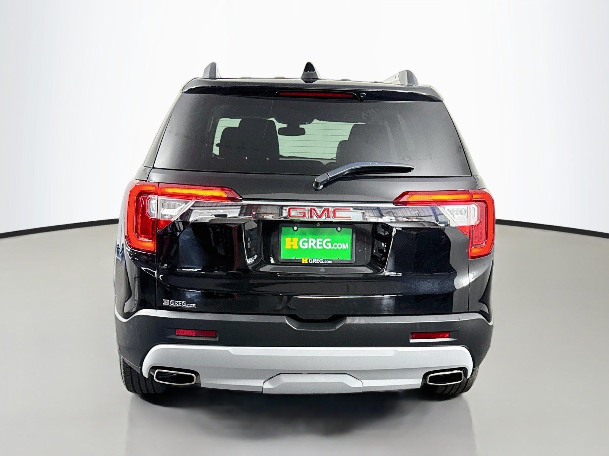 Used 2023 GMC Acadia SLT FWD image 8