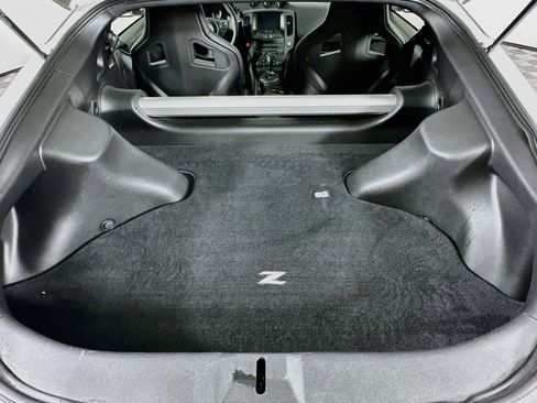 Used 2016 Nissan 370Z NISMO RWD image 26