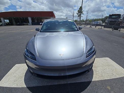 Used 2024 Tesla Model 3 Performance image 2
