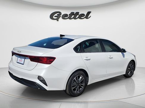 Used 2024 Kia Forte LXS image 4