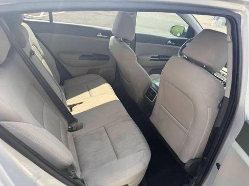 Used 2017 Kia Sportage LX image 11