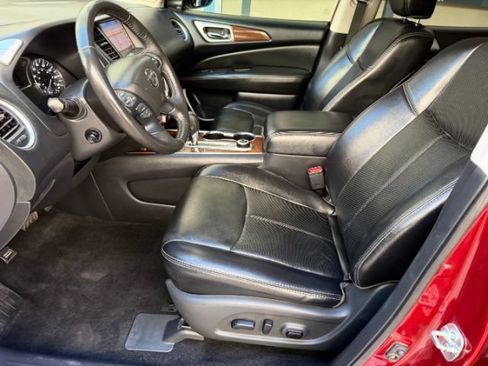 Used 2019 Nissan Pathfinder Platinum AWD/4WD image 10