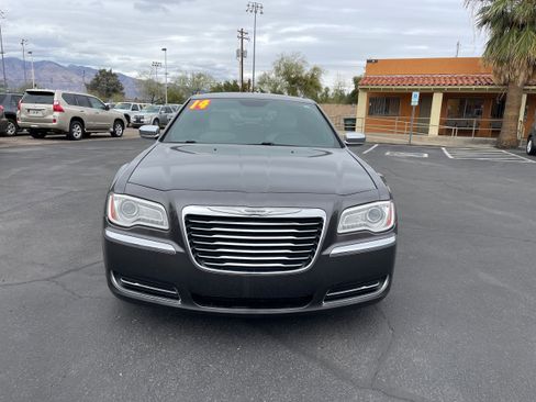 Used 2014 Chrysler 300 Uptown Edition w/ Quick Order Package 22M image 8