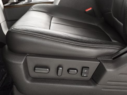 Used 2014 Ford F150 Lariat w/ Equipment Group 502A Luxury image 27