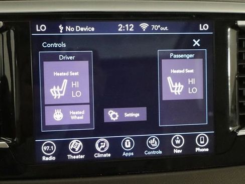 Used 2018 Chrysler Pacifica Touring-L Plus w/ Tire & Wheel Group FWD image 35