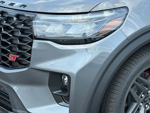 New 2026 Ford Explorer ST w/ Sun And Sound Package image 11