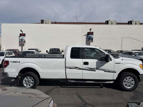 Used 2013 Ford F150 XLT w/ Mid Equipment Group image 9