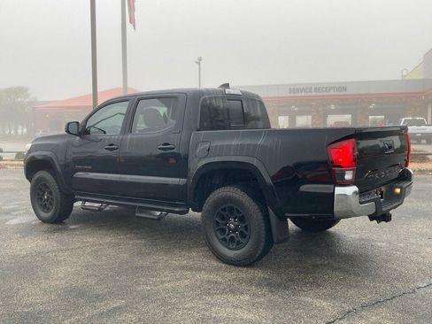 Used 2022 Toyota Tacoma SR5 image 6