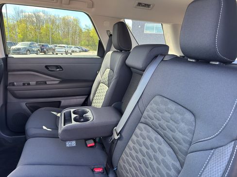 New 2026 Nissan Pathfinder SV AWD/4WD image 33