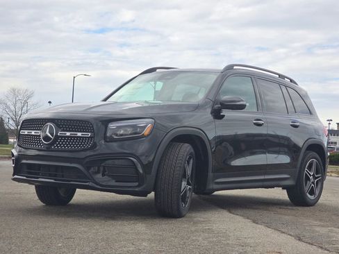 New 2026 Mercedes-Benz GLB 250 4MATIC image 11