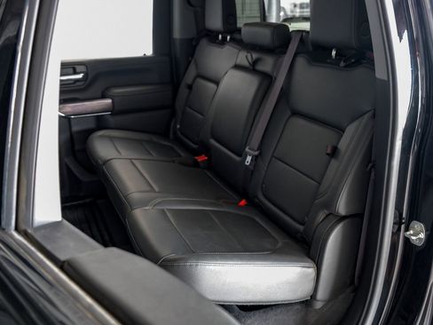 Used 2020 Chevrolet Silverado 2500 LTZ w/ LTZ Texas Edition image 35