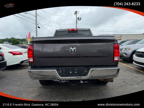 Used 2016 RAM 1500 Classic SLT RWD image 4